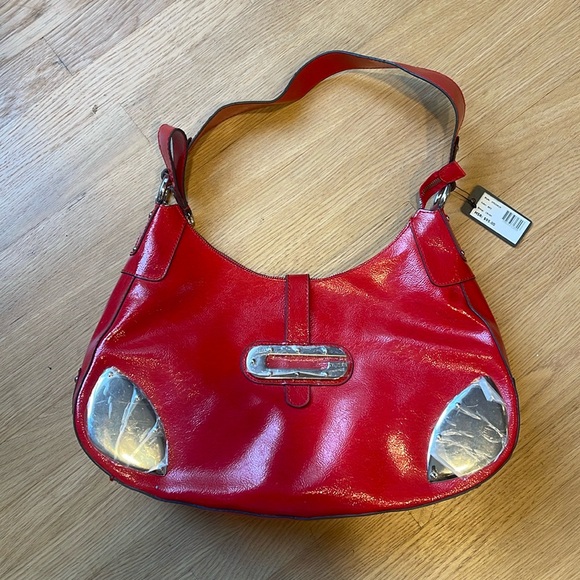 NWT Guess Y2K red paten faux leather shoulder bag - Picture 1 of 5